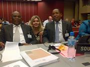 Reencuentro con el diputado de Sudáfrica Mr. Ramatklane, con quien trabajamos juntos en Uganda el año pasado.