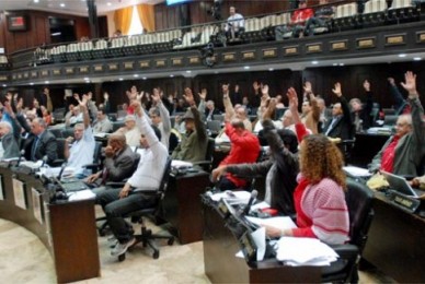 Solidaridad Internacional contra la Ley de Abastecimiento y a favor de la libertad y la democracia en Argentina – Recibimos firmas de diputados venezolanos
